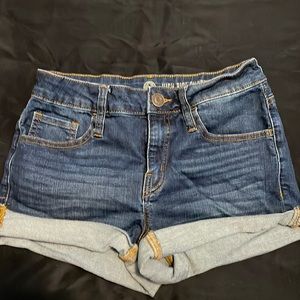 SO size 5 high rise Jean shorts